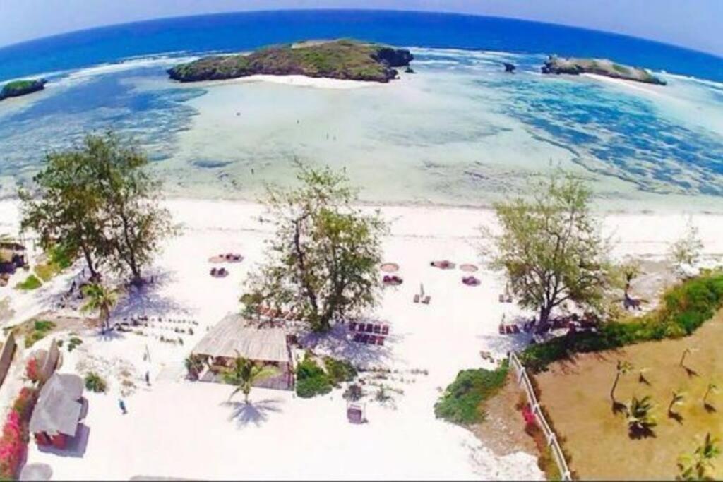 White Villa - Paparemo Beach Watamu Buitenkant foto